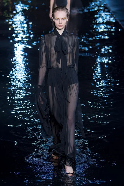 Look 66